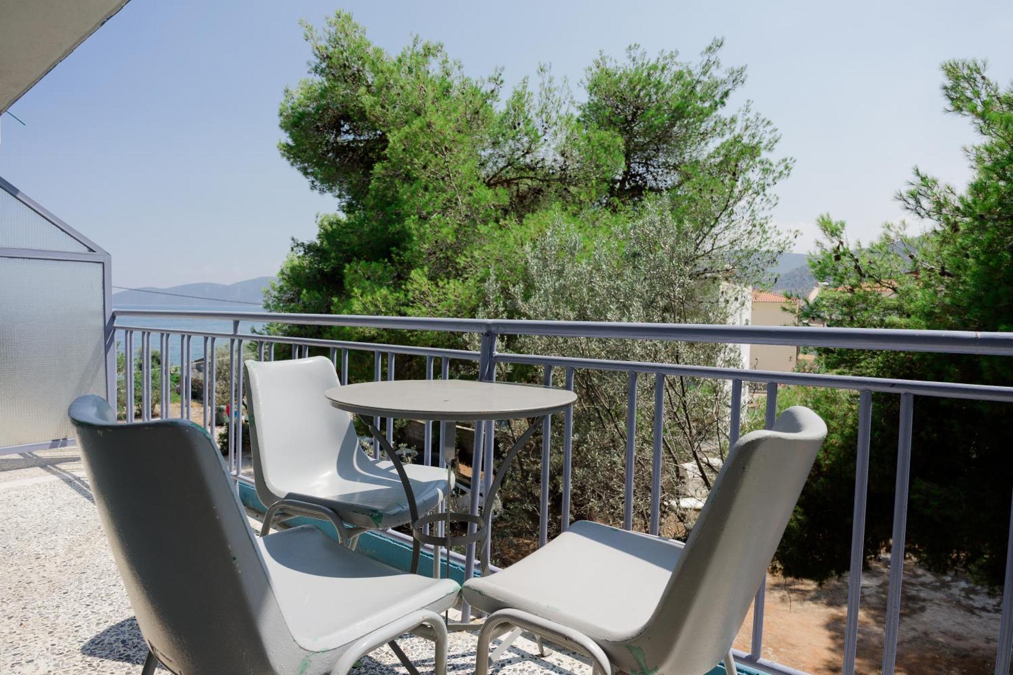 Hotel Korfos - Ξενοδοχείο Κόρφος Renovated Dış mekan fotoğraf