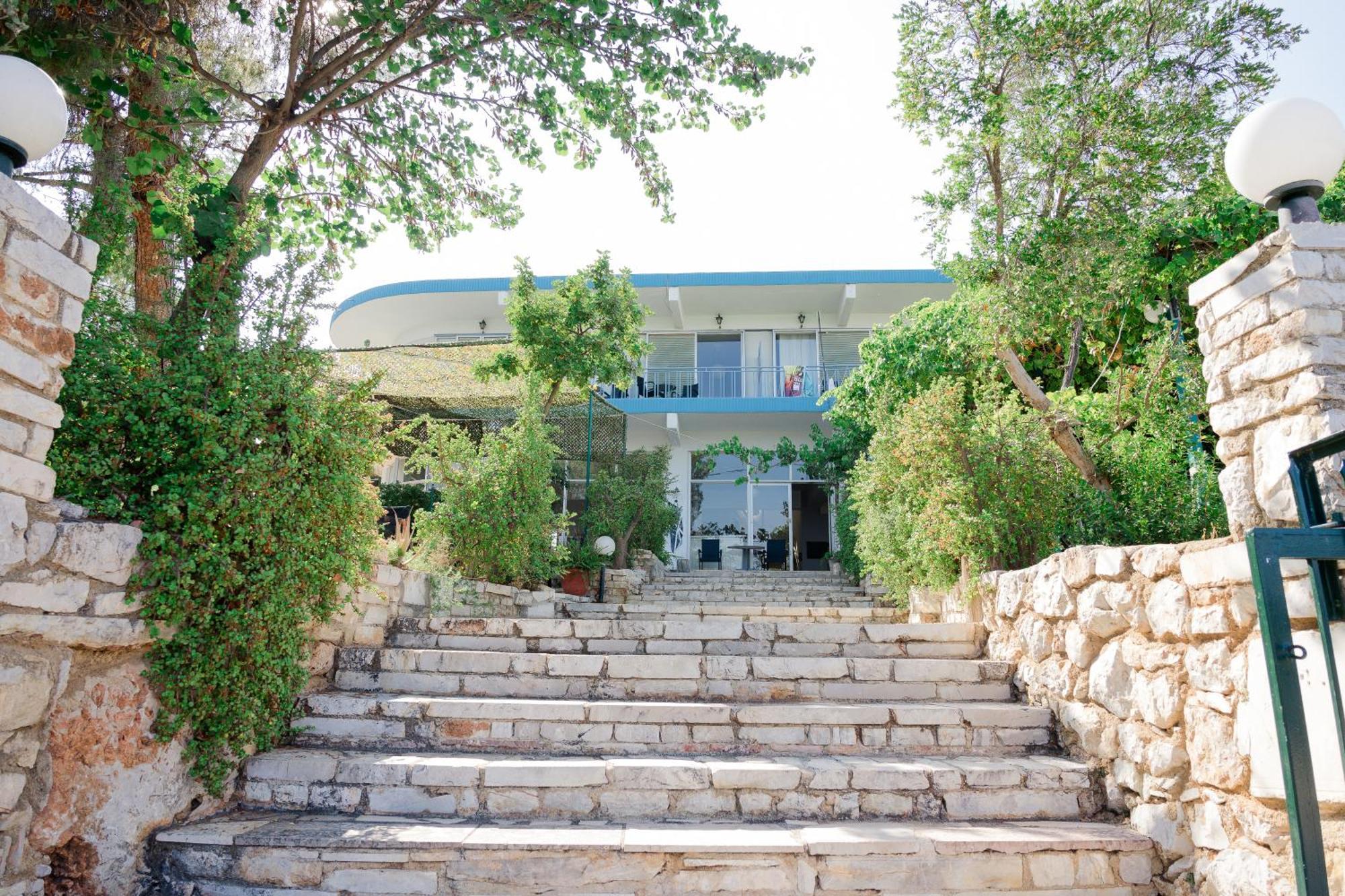 Hotel Korfos - Ξενοδοχείο Κόρφος Renovated Dış mekan fotoğraf